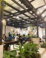 Gambar Papercup Coffee & Eatery Manyar Posisi Barista